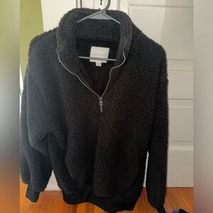 Women’s American Eagle Fuzzy Fleece Pullover.